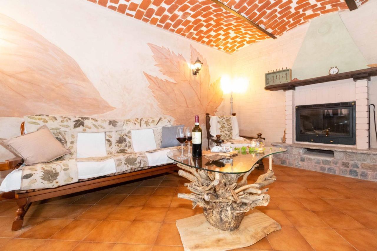Casa Delle Foglie Sussurranti Villa Asti Eksteriør billede